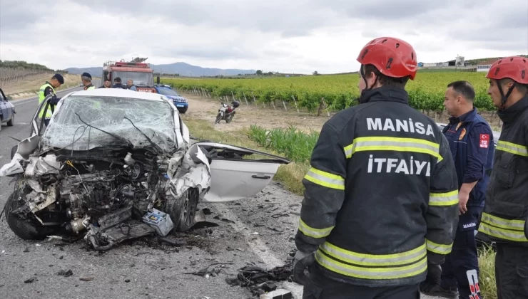 Manisa’da Otomobil Kazası: 1 Ölü, 2 Yaralı