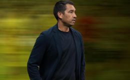 Beşiktaş'ta Giovanni van Bronckhorst, Nevio Scala'dan sonra bir ilke imza attı!