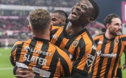 Hull City ligde ilk kez galip geldi!