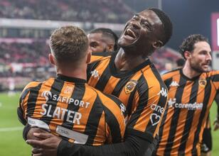 Hull City ligde ilk kez galip geldi!