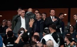 Bakan Tekin ile TFF Başkanı Hacıosmanoğlu, Beşiktaş*Eintracht Frankfurt maçında