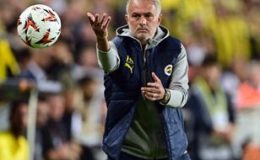 Hollandalılar, Mourinho’nun bileğini bükemiyor!